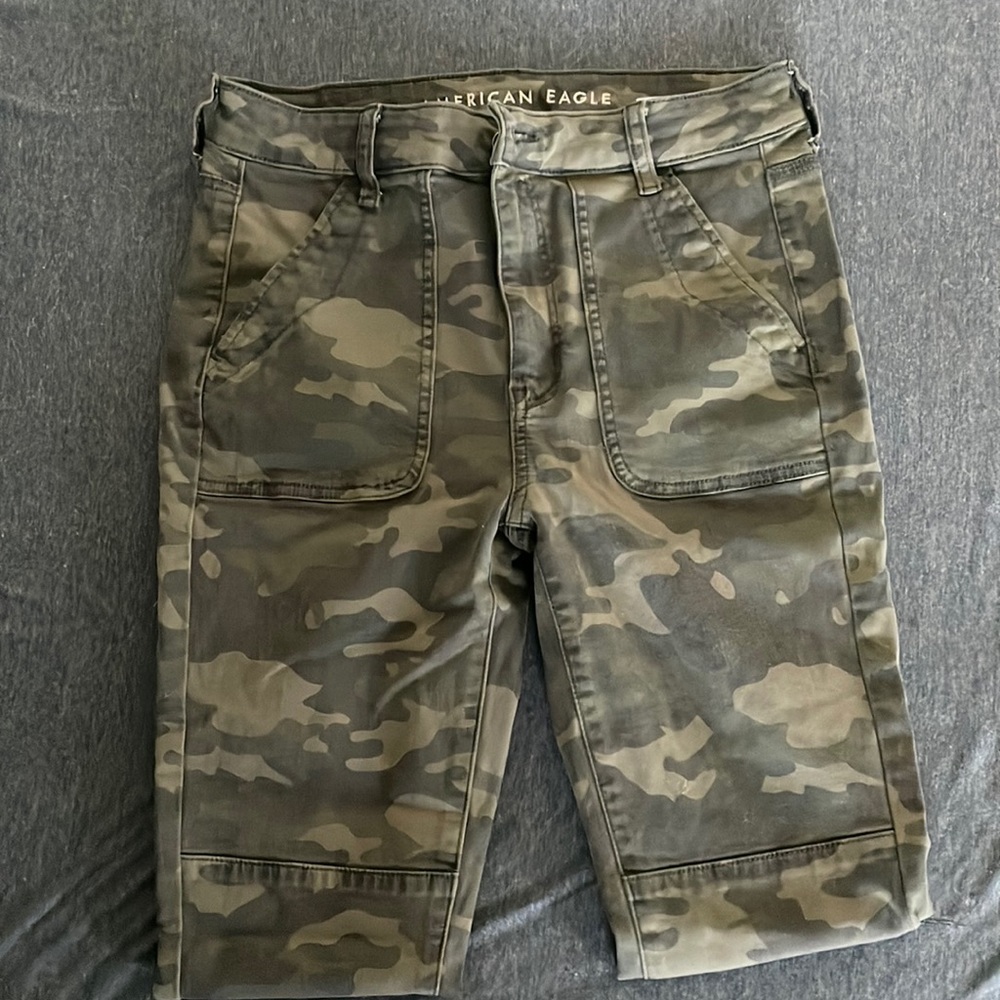 AE Hi-Rise Camouflage Jegging Jeans Size 8S
